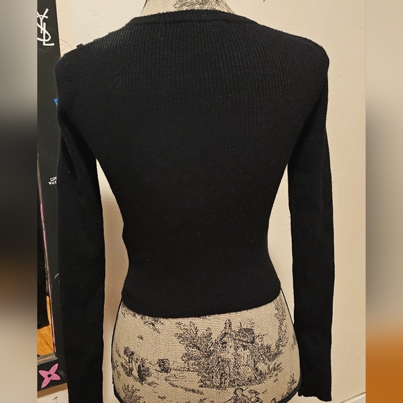 Forever 21 knitted cropped shirt - Picture 2 of 4